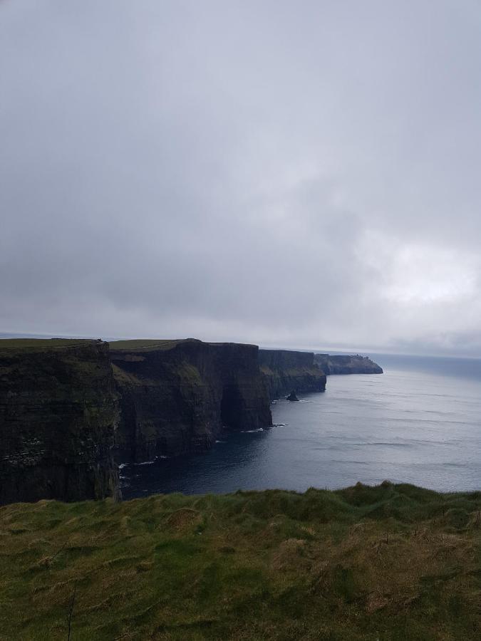 Fairwinds Guest Accommodation Doolin Eksteriør billede